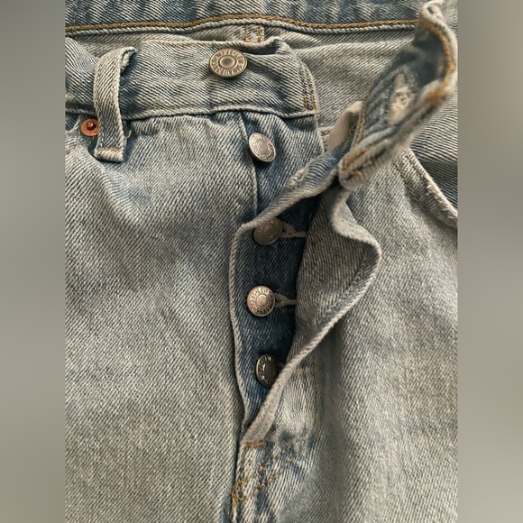 501 Original Levi's Light Blue Straight Leg Jeans whit distressed detailsW26 L30 - Picture 8 of 11